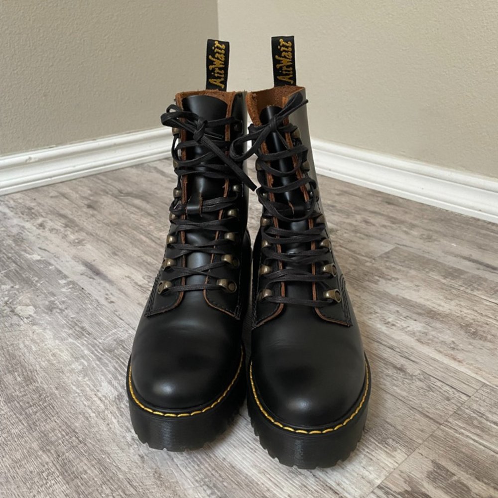 Dr Marten Leona Women's Vintage Smoot Leather Heeled Boots